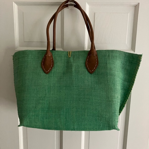 Lilly Pulitzer For Target Lime Green Straw Beach Tote/Handbag. - Picture 4 of 6